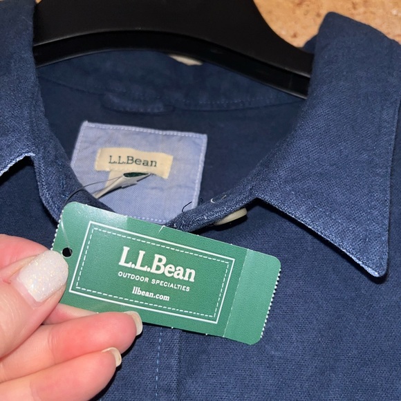NWT L.L. Bean Women’s XL Button Down Shirt - Picture 4 of 5